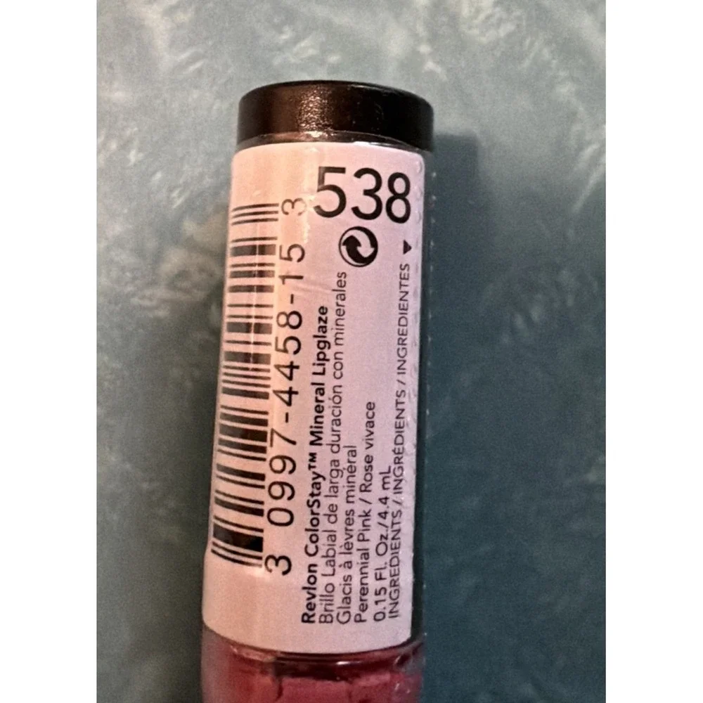 Revlon colorstay mineral